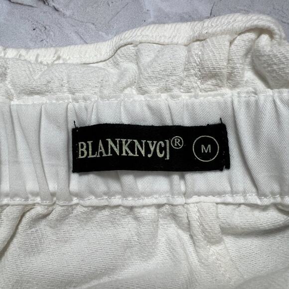 NWT BLANK NYC Twill Paperbag Shorts SIZE M Far Away White High Rise Belted NEW - Picture 5 of 13